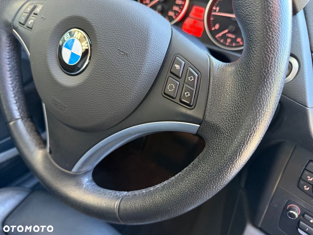 BMW X1 sDrive20d - 32
