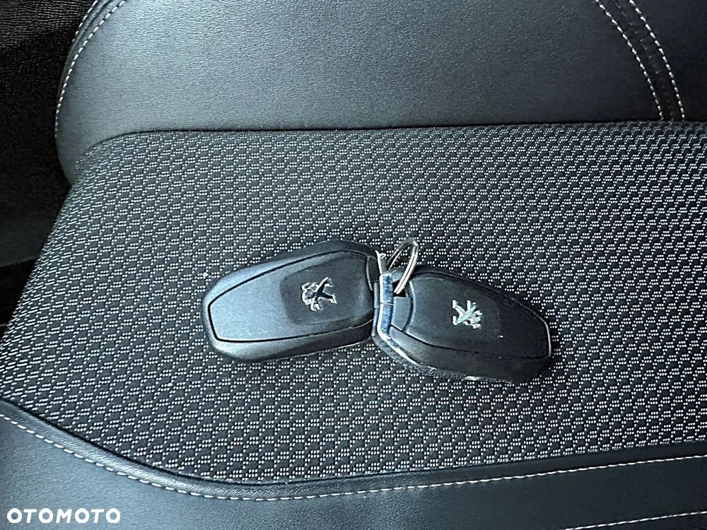Peugeot 5008 1.5 BlueHDi GT S&S EAT8 - 32
