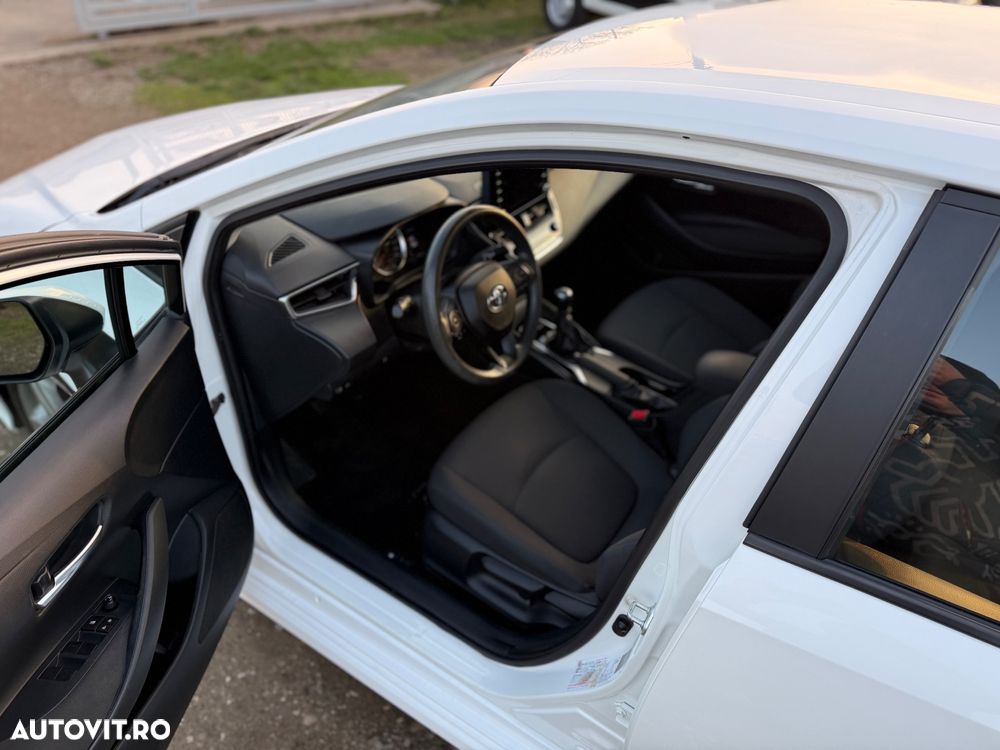 Toyota Corolla Sedan 1.5 Dual VVT-iW MT Business - 9