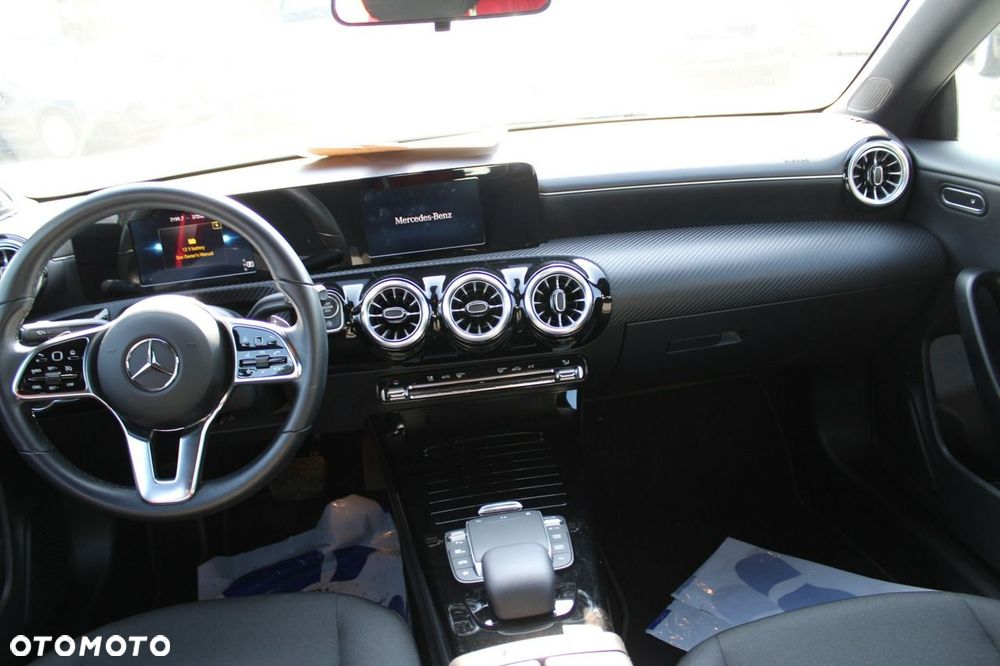 Mercedes-Benz CLA - 17