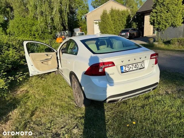 Volvo S60 CC T5 AWD Summum - 1