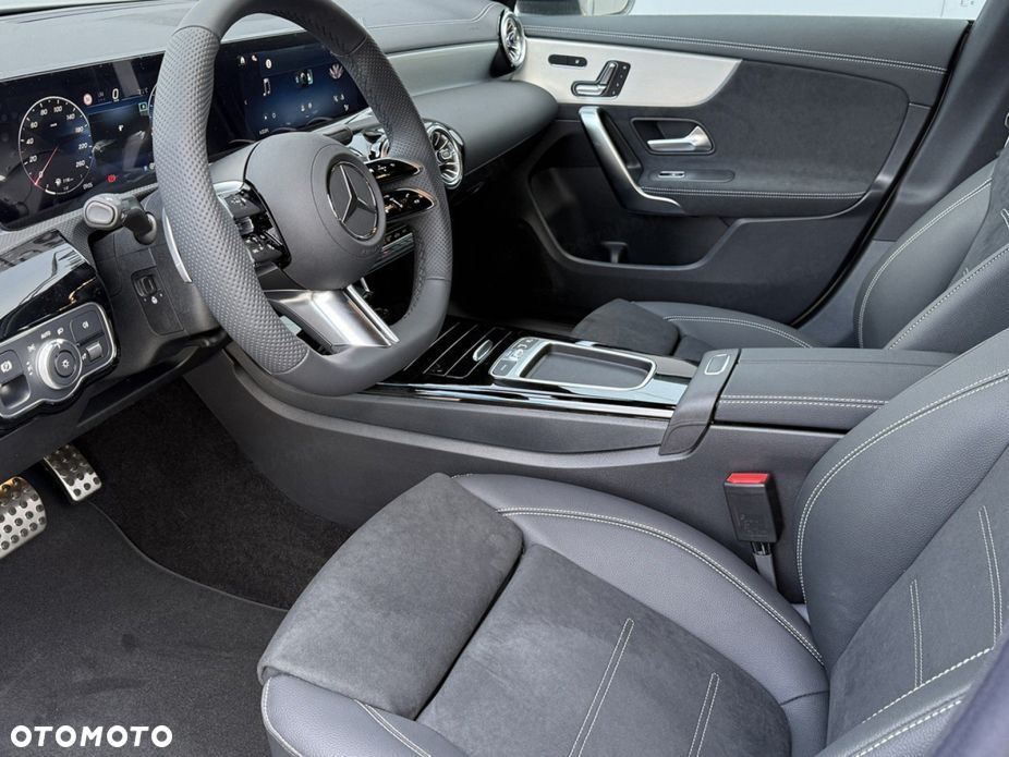 Mercedes-Benz CLA - 7