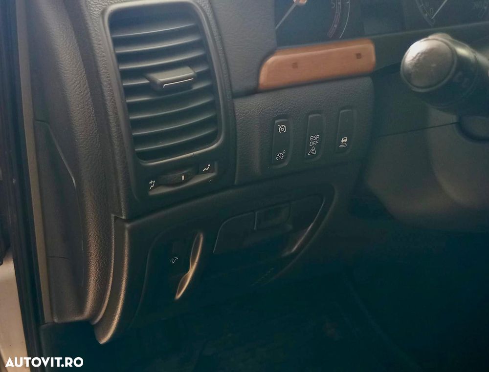 Renault Laguna 2.0 dCi Initiale - 7