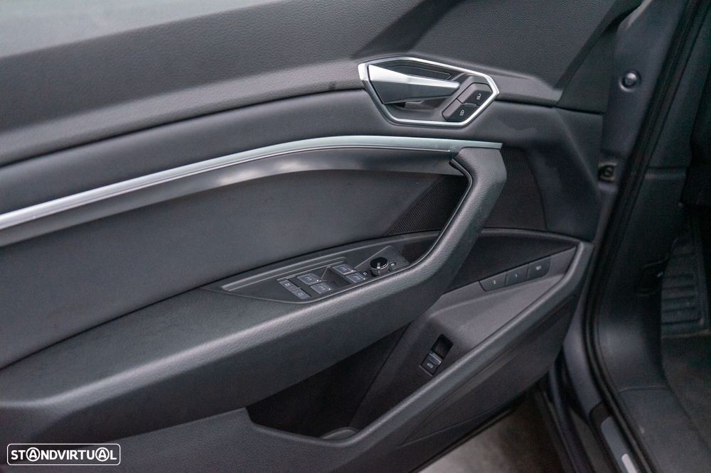 Audi e-tron 55 quattro Advanced - 31