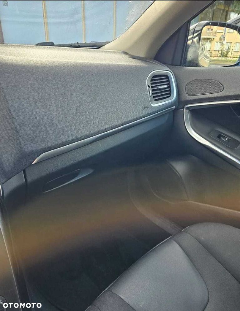 Volvo V40 - 3