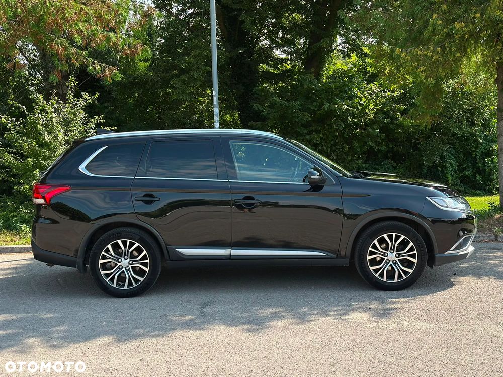 Mitsubishi Outlander 2.2 DID Instyle Navi 4WD - 4