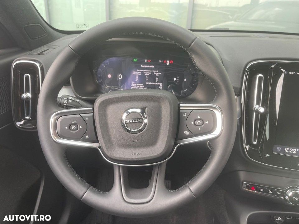 Volvo XC 40 B3 AT FWD MHEV Core - 17