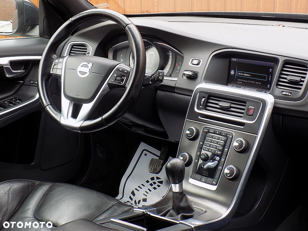 Volvo V60 Cross Country D3 Kinetic - 17