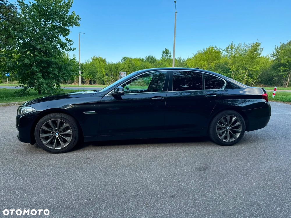 BMW Seria 5 520d xDrive - 6