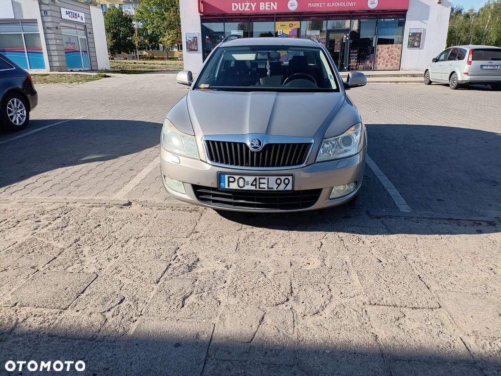 Skoda Octavia 1.8 TSI Ambiente - 1