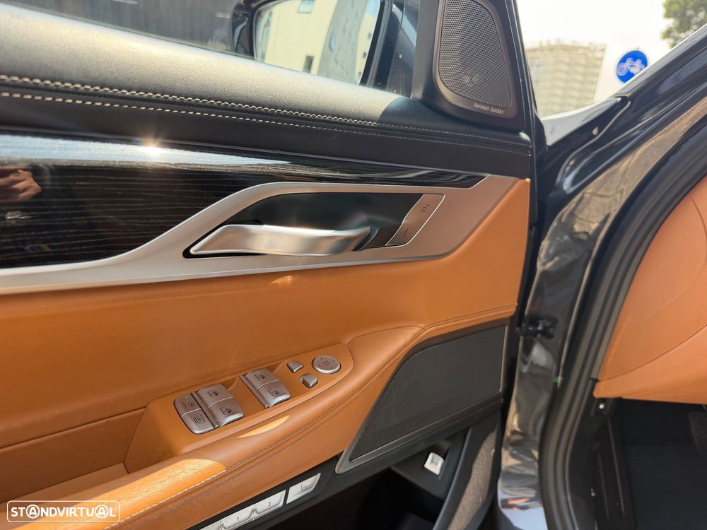BMW 740 iH Active Hybrid - 16