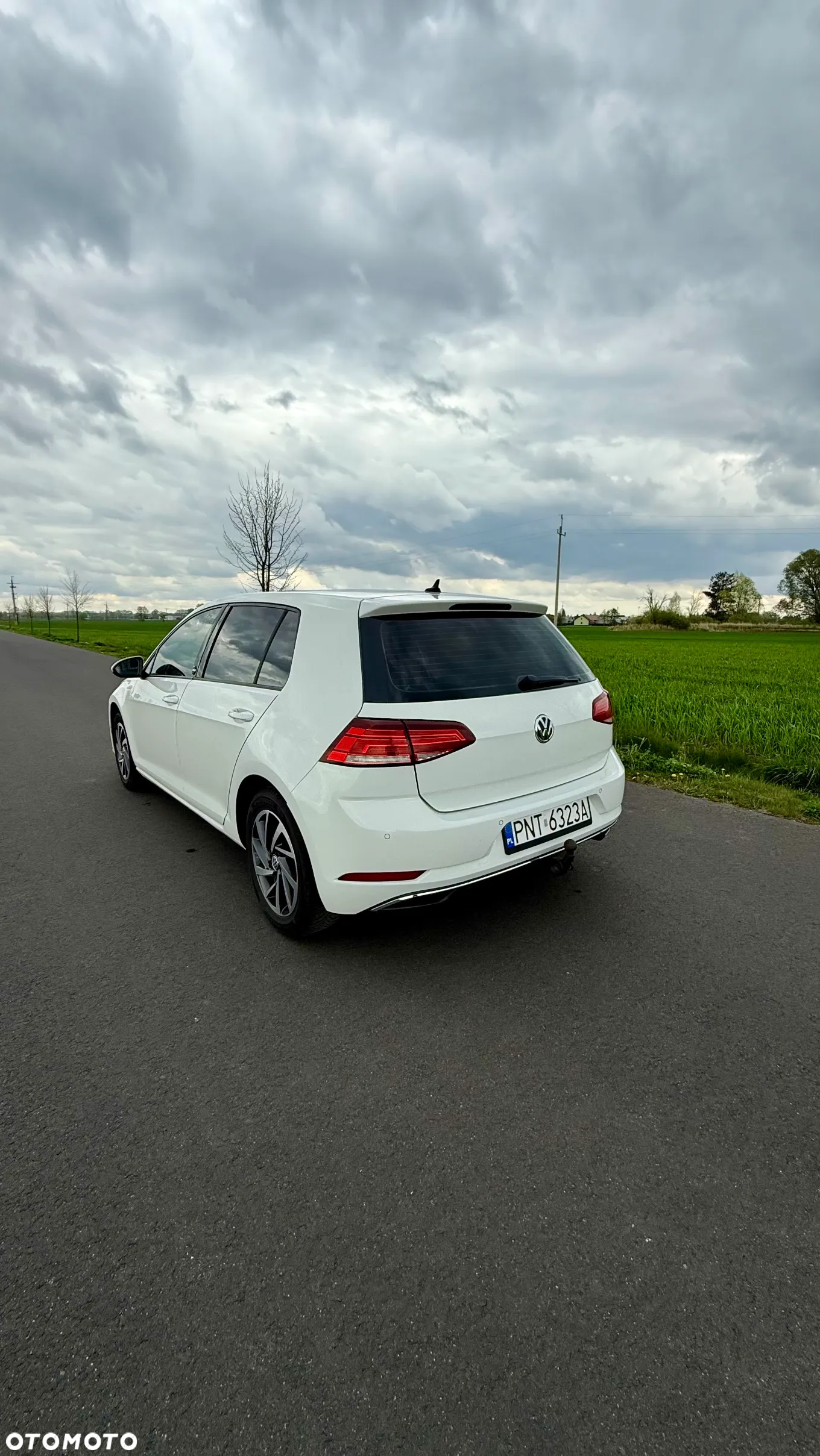 Volkswagen Golf - 5