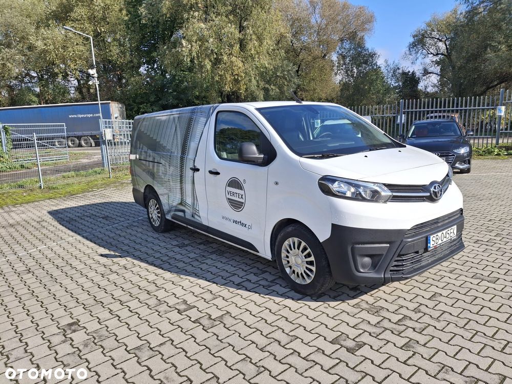 Toyota Proace - 1