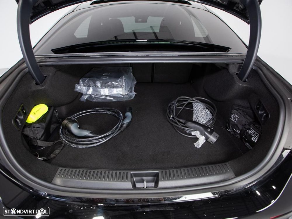 Mercedes-Benz E 300 de - 17