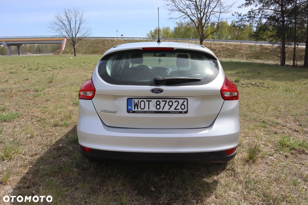 Ford Focus 1.6 Edition - 4