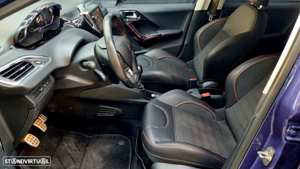 Peugeot 208 1.6 BlueHDi GT Line - 12