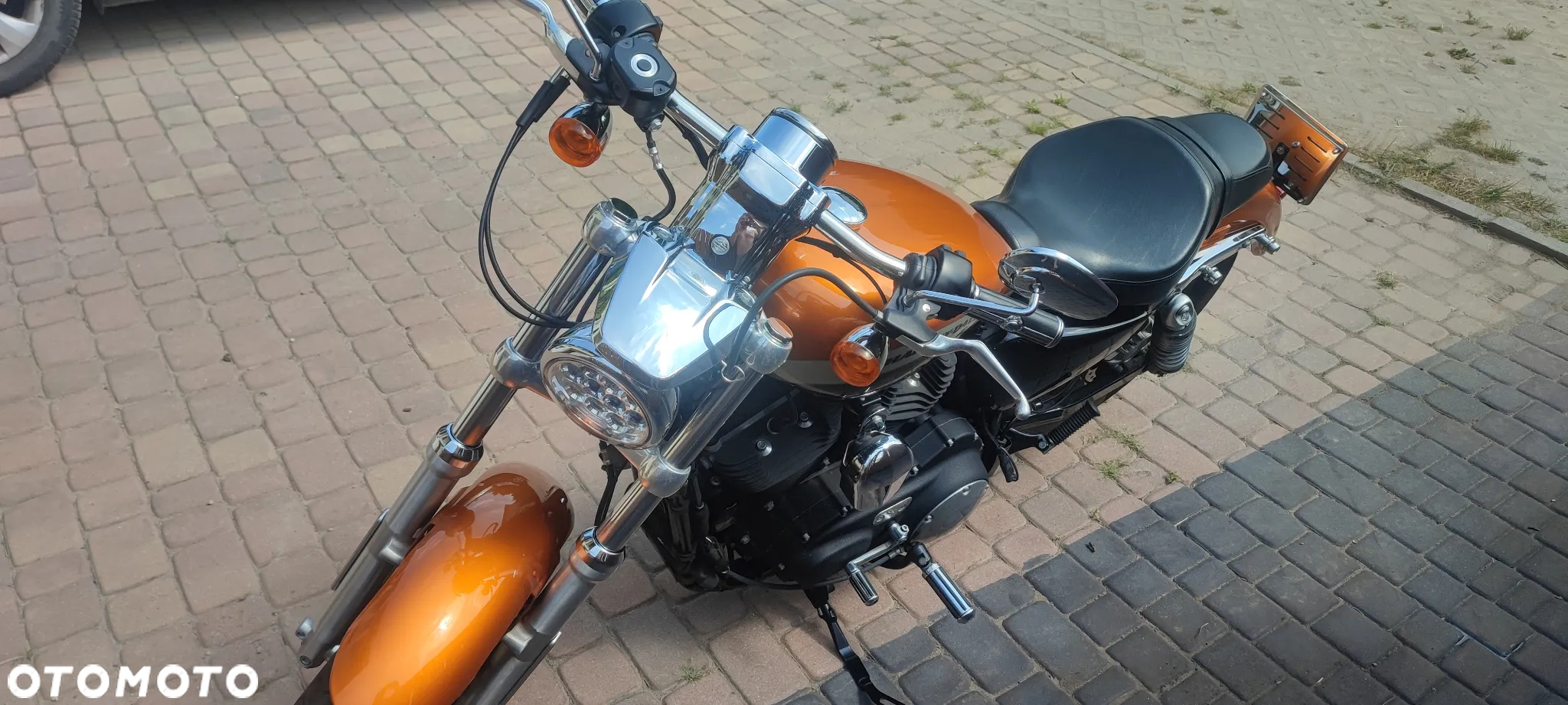 Harley-Davidson Sportster Custom 1200C - 16