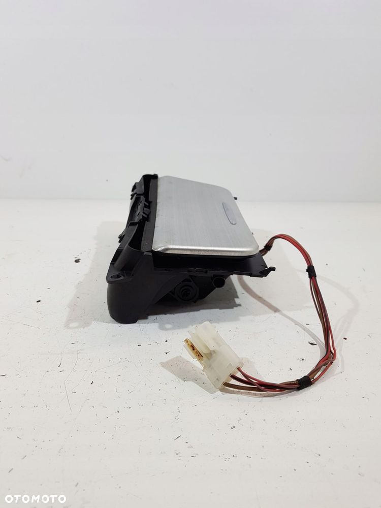 popielniczka chrom bmw e87 e90 lift 2.0d 7078571 - 5