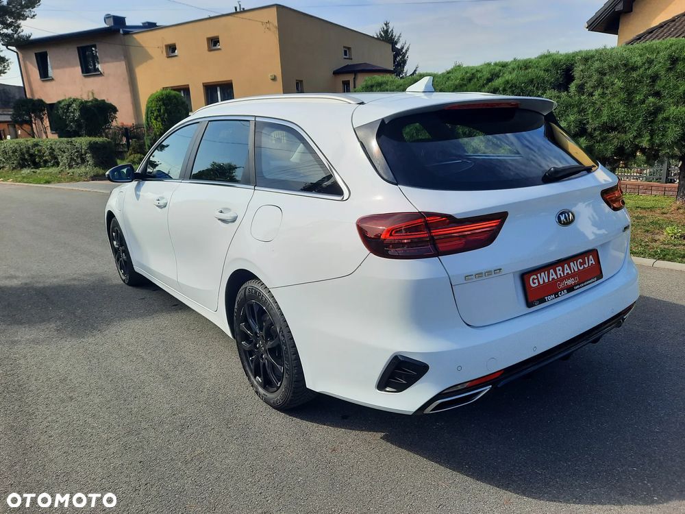 Kia Ceed 1.6 GDI PHEV L Business Line DCT - 12