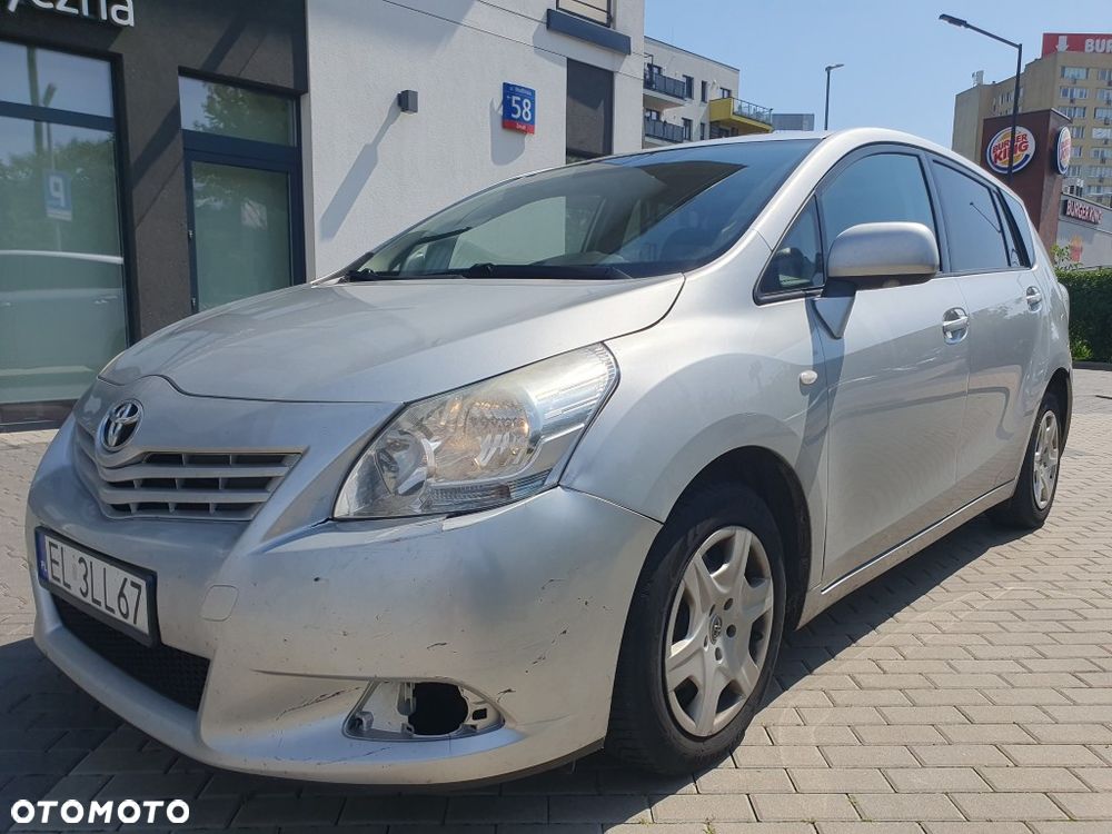 Toyota Verso 2.0 D-4D Luna - 1