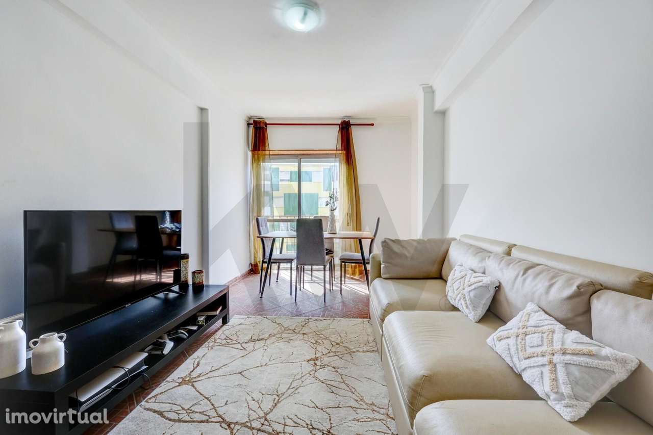 T2 com Arrecadação e Elevador – Serra das Minas, Rio de Mouro - Grande imagem: 2/39