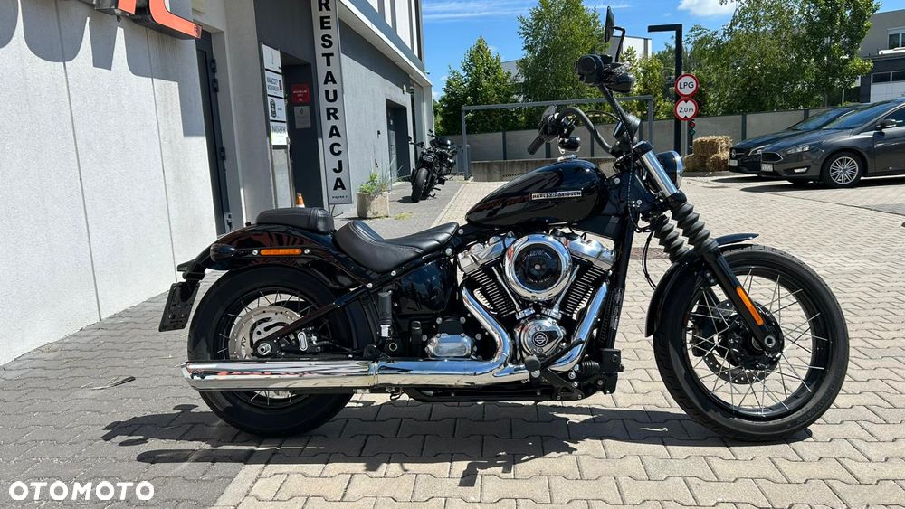 Harley-Davidson Softail Street Bob - 3