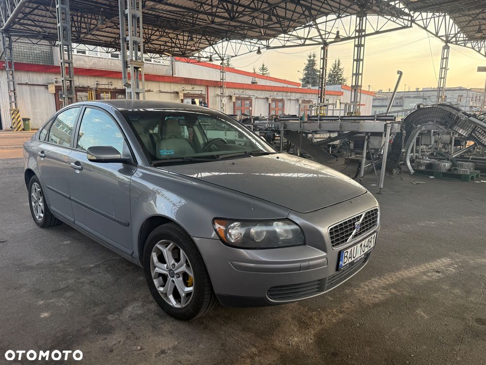 Volvo S40 - 1