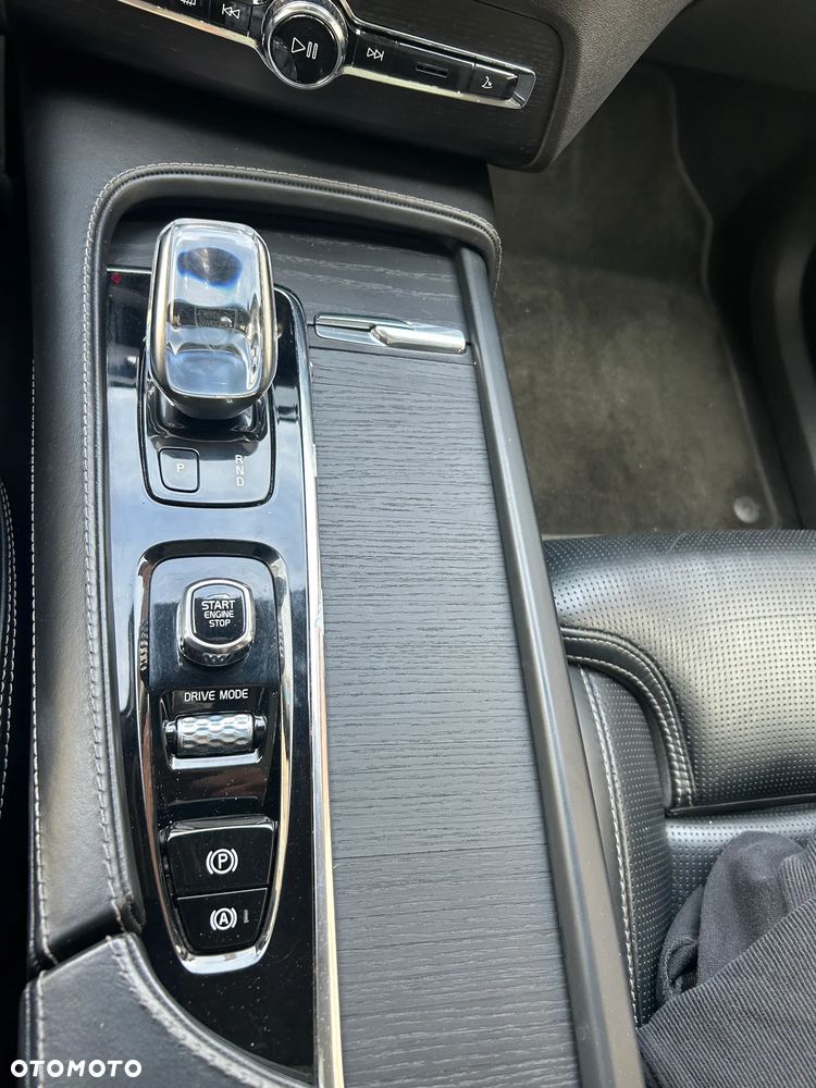 Volvo XC 90 T8 AWD Plug-In Hybrid Inscription 7os - 16