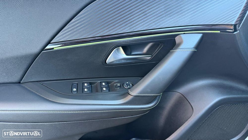 Peugeot e-2008 50 kWh GT Line - 24