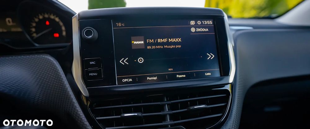 Peugeot 2008 1.2 Pure Tech Style EU6 - 36