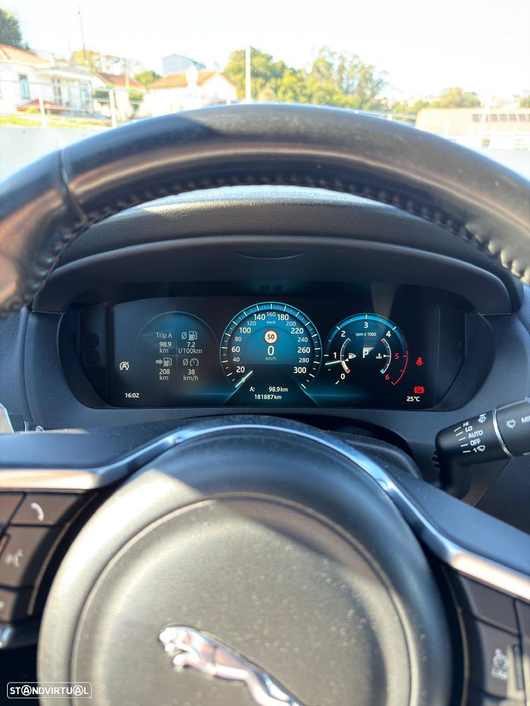 Jaguar F-Pace 2.0 i4D R-Sport Aut. - 14