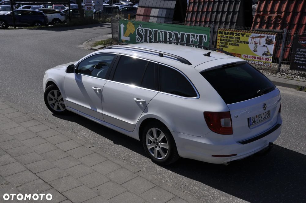 Skoda Superb 2.0 TDI DSG Exclusive - 19