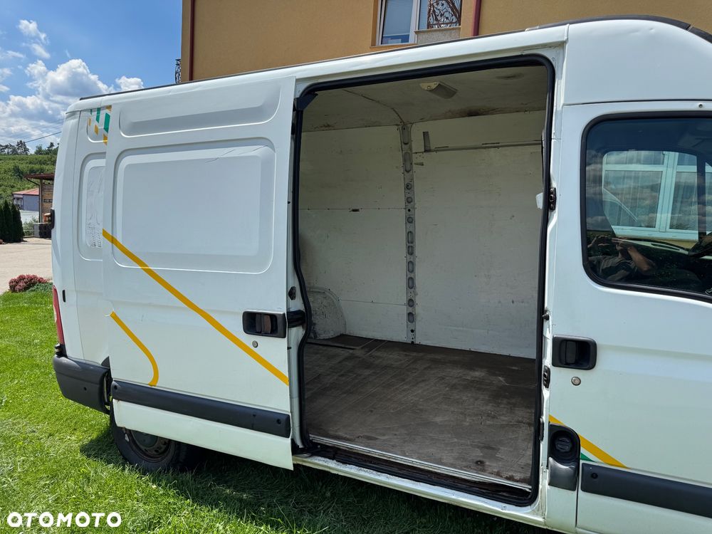 Nissan Interstar - 25