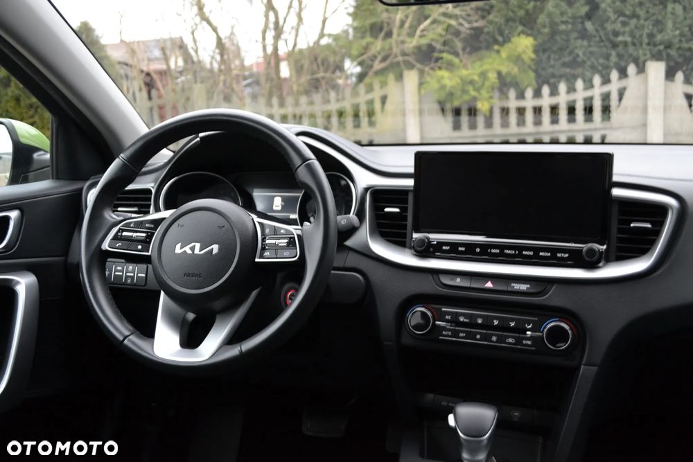 Kia XCeed - 33