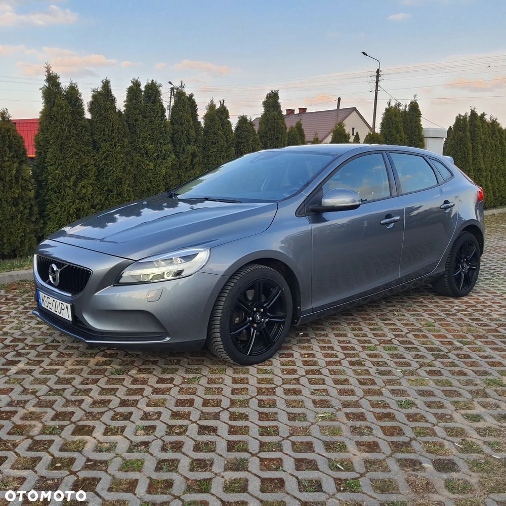 Volvo V40 D4 Geartronic Momentum - 1