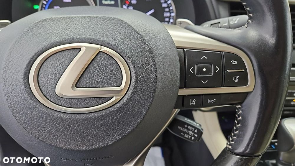 Lexus RX - 16