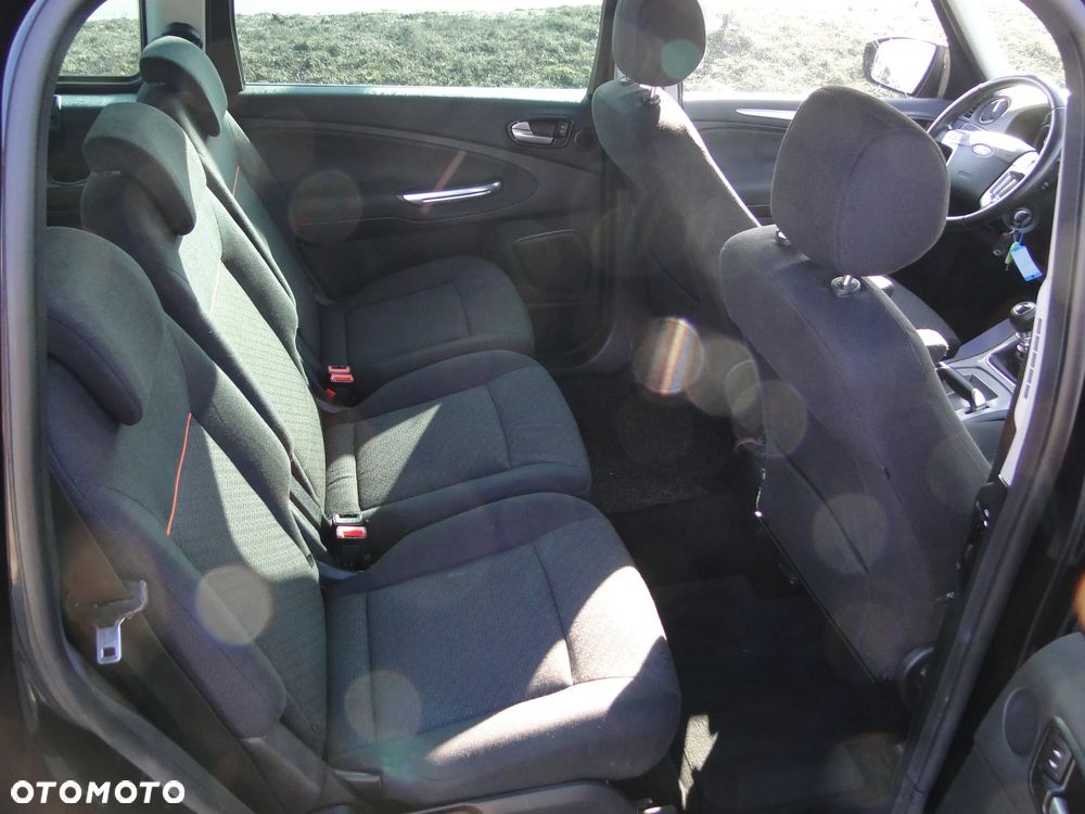 Ford Galaxy 2.0 TDCi Ghia - 14