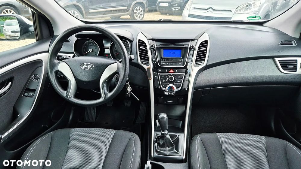 Hyundai i30 1.4 Intro Edition - 33
