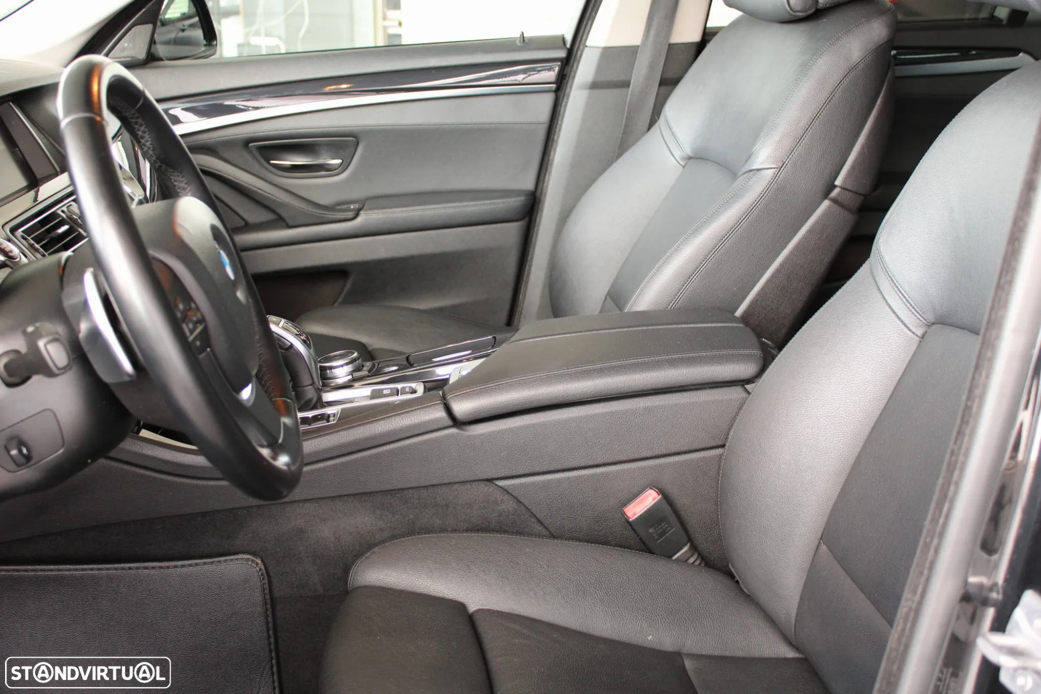 BMW 535 d Line Luxury Auto - 9