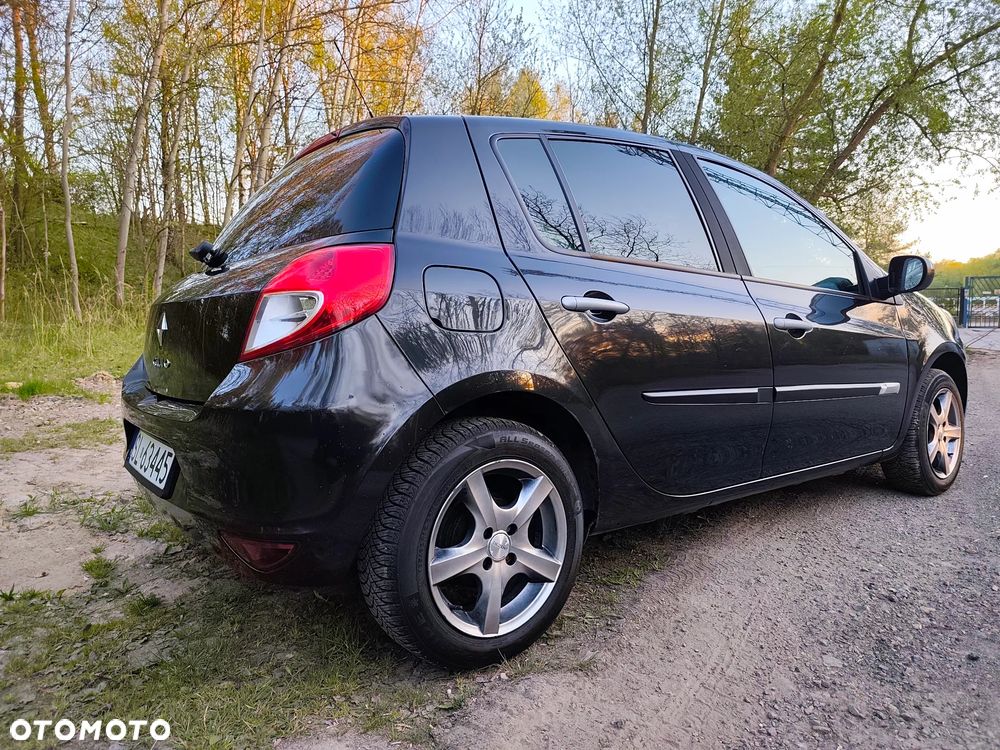 Renault Clio 1.2 16V Alize - 3
