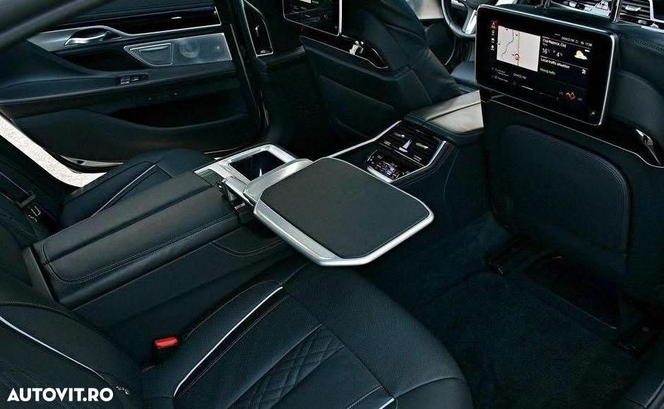 BMW M7 M760Li xDrive V12 Excellence - 8