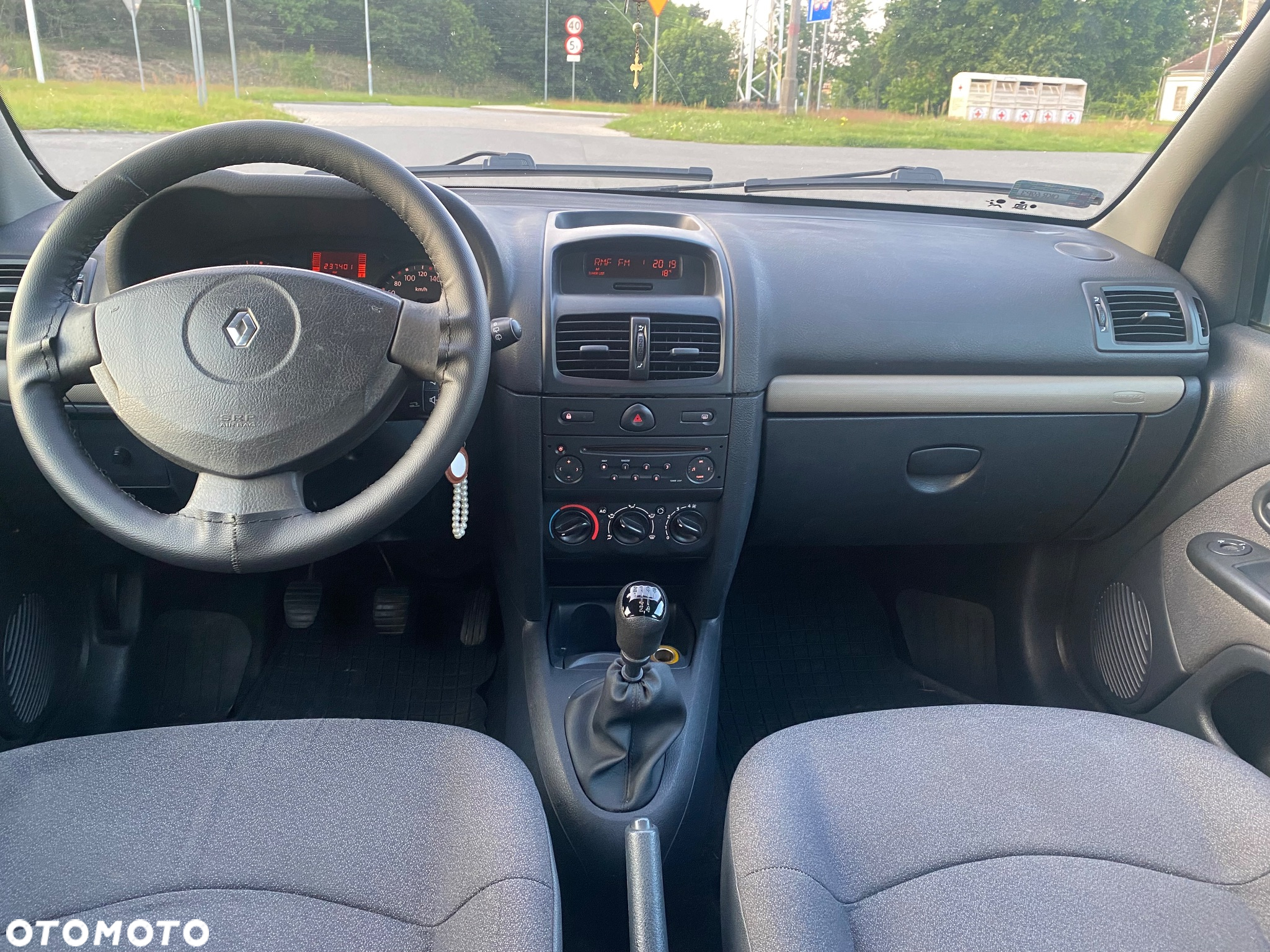 Renault Clio - 10