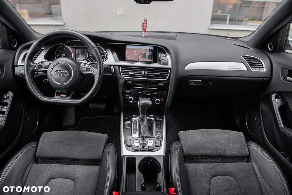 Audi A4 Avant 2.0 TDI DPF clean diesel quattro S tronic S line Sportpaket - 30