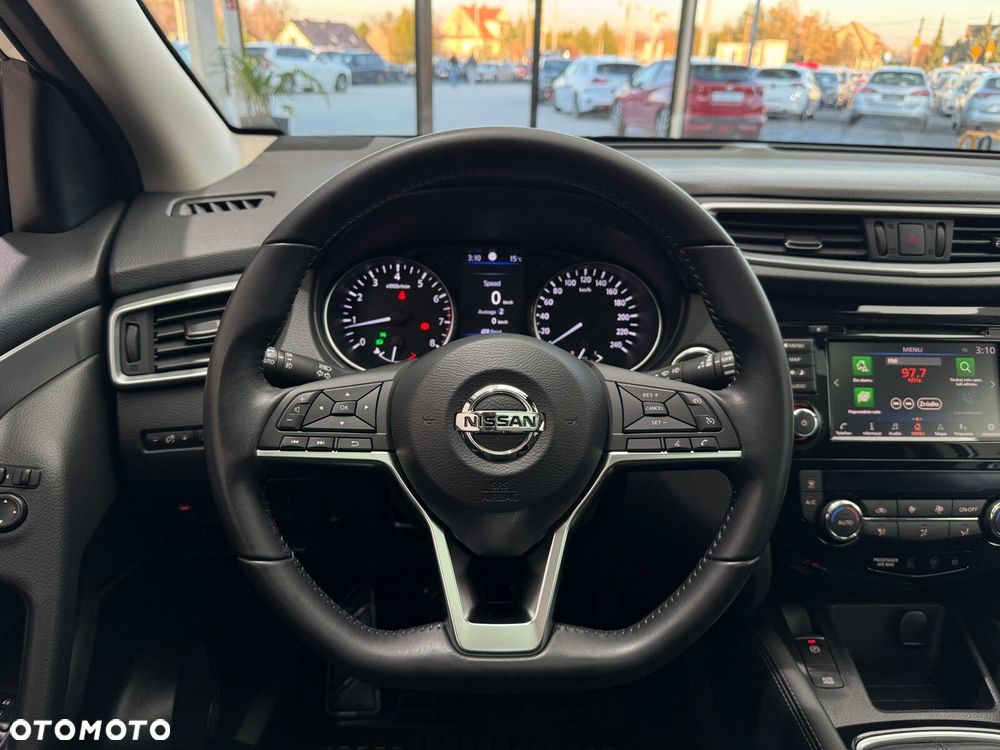 Nissan Qashqai 1.3 DIG-T N-Connecta - 16