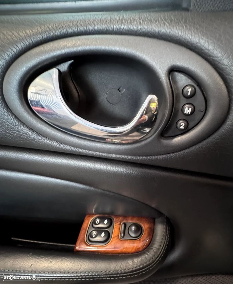 Jaguar XK XKR Cabriolet - 16