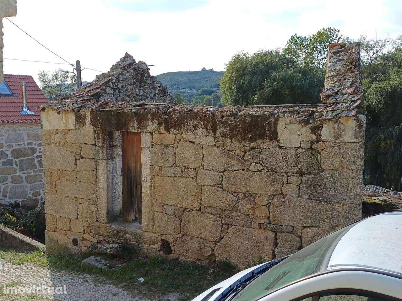 Moradia para Restaurar T0 Venda em Vila Franca da Serra,Gouveia - Grande imagem: 3/4