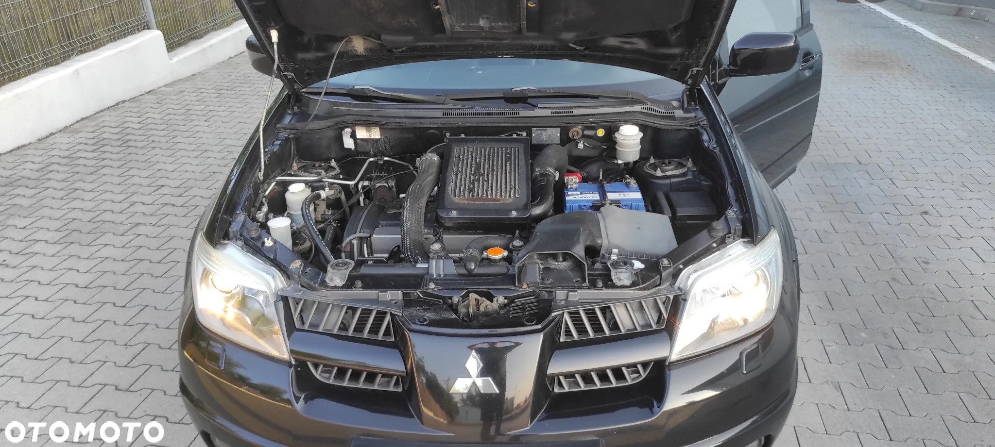 Mitsubishi Outlander 2.0 Turbo 4WD - 21