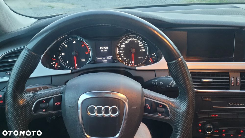 Audi A4 Avant 2.0 TDI DPF - 9