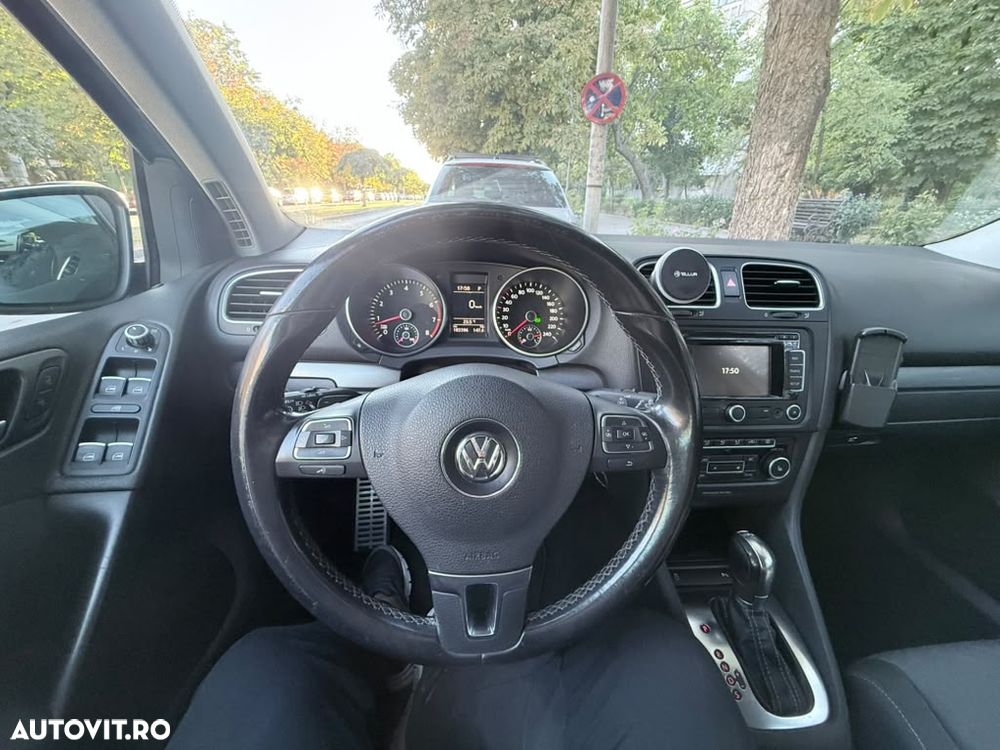 Volkswagen Golf - 16