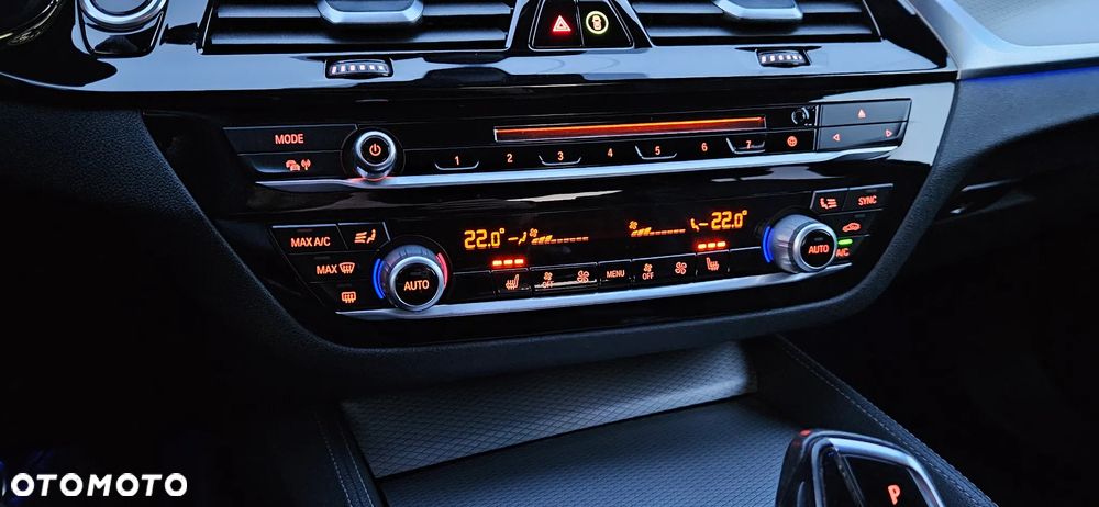 BMW Seria 5 530e iPerformance M Sport sport - 31